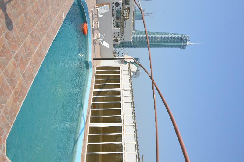 Gulf Pearl Hotel Bahrain Exterior foto